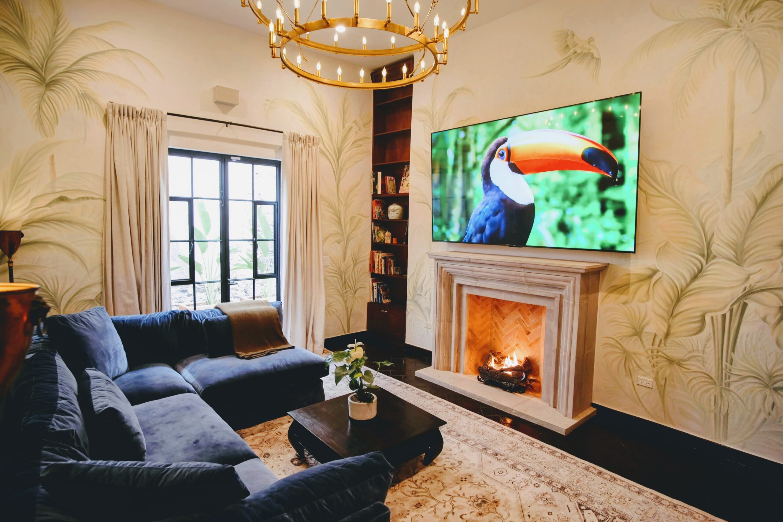 Casa-Jacaranda-1st-den-scaled