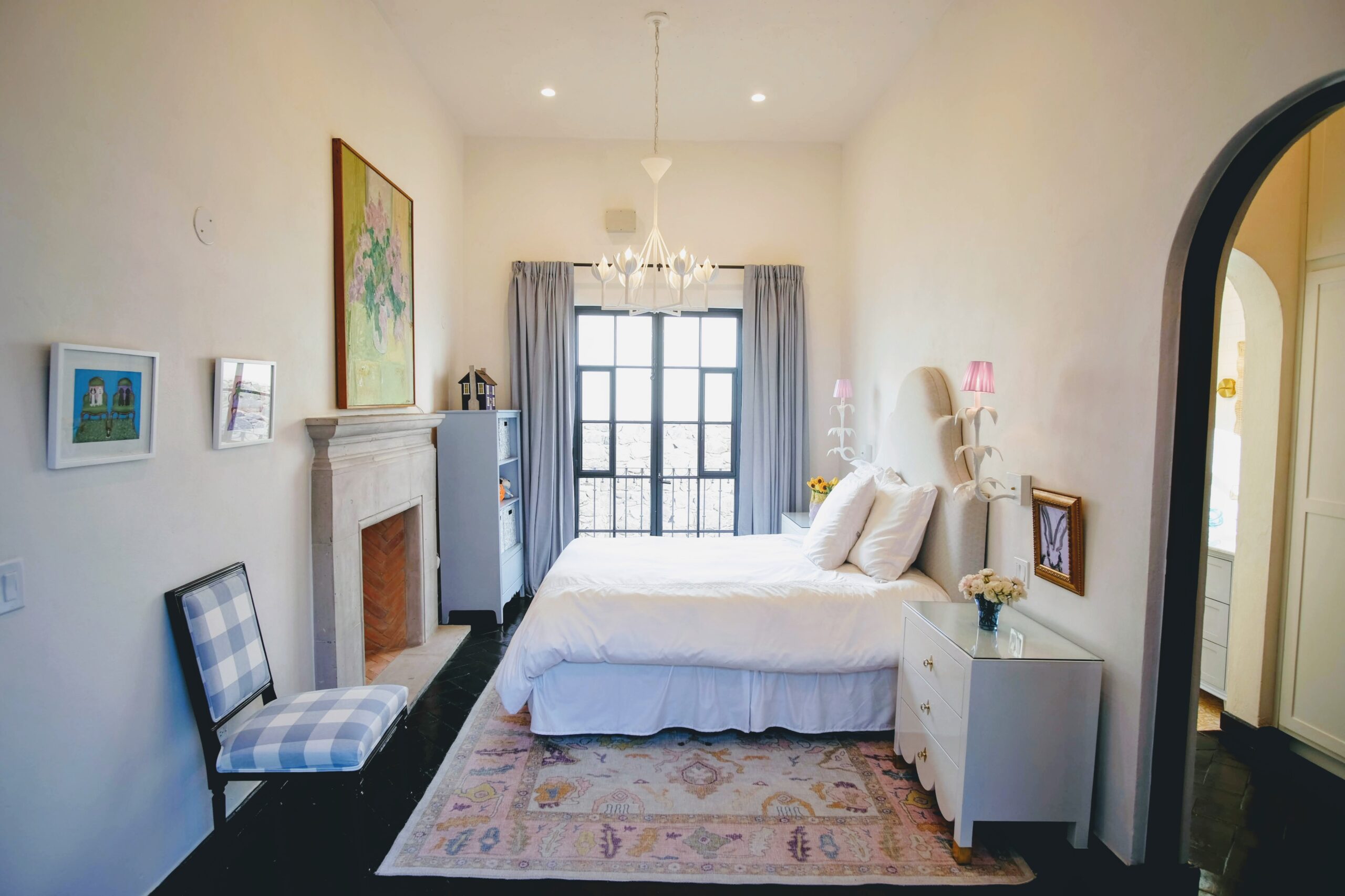 Casa-Jacaranda-2nd-Bed-blue-scaled