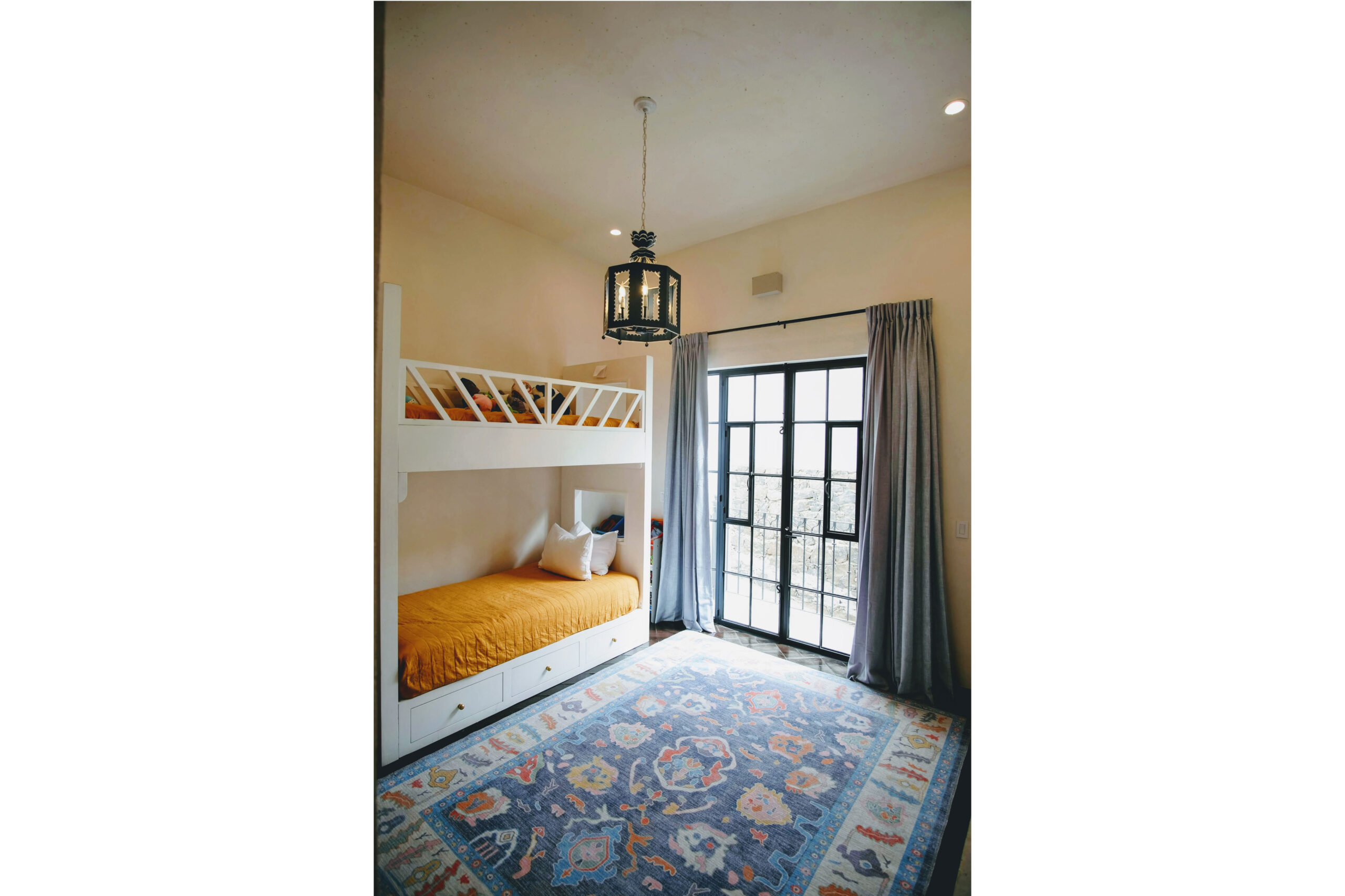 Casa-Jacaranda-2nd-bed-yellow-resized-scaled