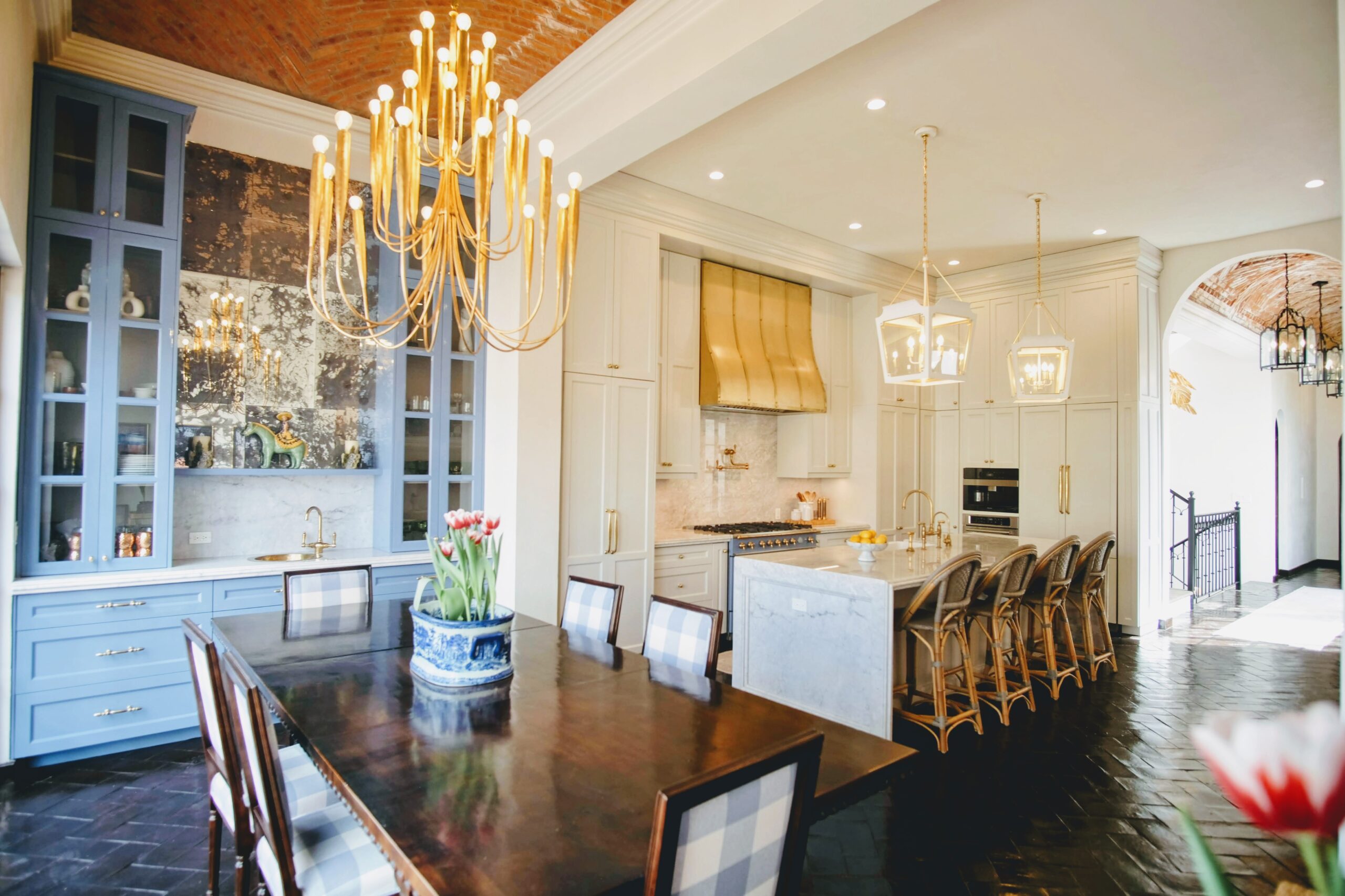 Casa-Jacaranda-2nd-kitchen-dining-scaled